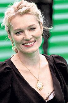 Самое глубокое декольте российского шоу-бизнеса