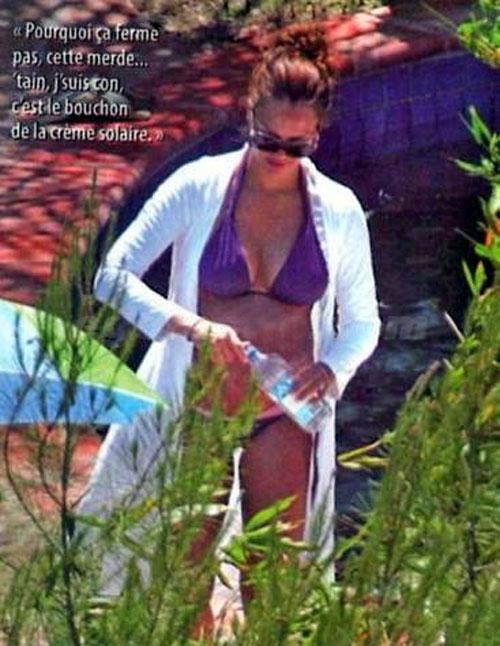 Джессика Альба накануне родов показала свой живот