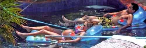 Джессика Альба накануне родов показала свой живот