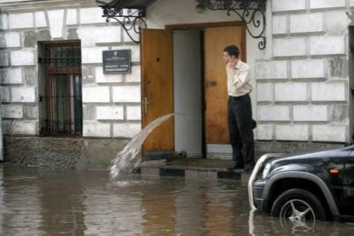 26 июня 2006 года: Москва ушла под воду