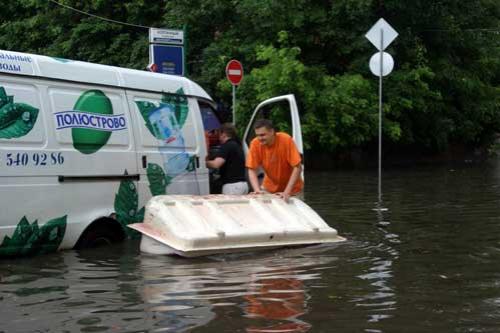 26 июня 2006 года: Москва ушла под воду