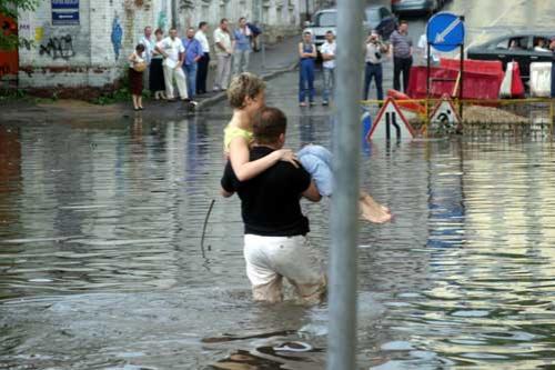 26 июня 2006 года: Москва ушла под воду