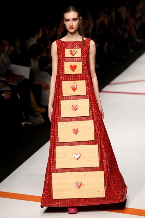 Когда модные дефиле превращаются в клоунаду