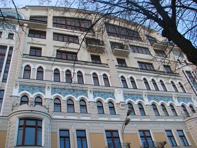 Остоженка попала в топ-10 самых дорогих улиц мира