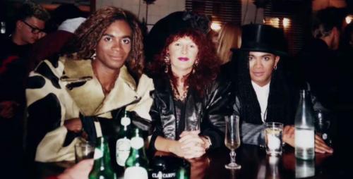 Знаменитости, которые умерли в отелях