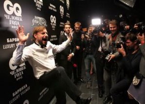 «Человек года» Евгений Цыганов выругался и поблагодарил жену