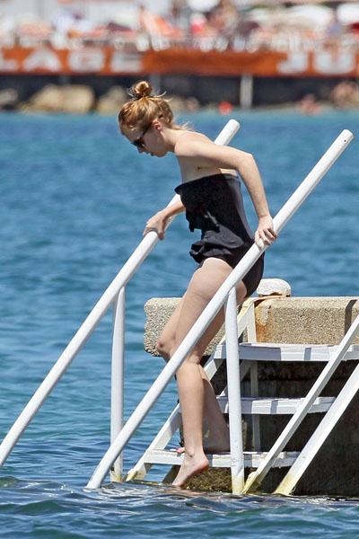 Принцесса Беатрис Йоркская отправилась на свидание во Францию