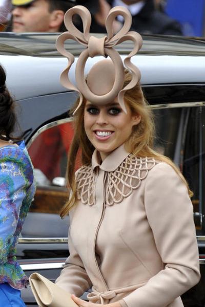 Принцесса Беатрис Йоркская отправилась на свидание во Францию