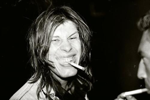 Знаменитости, ставшие жертвами пагубной зависимости