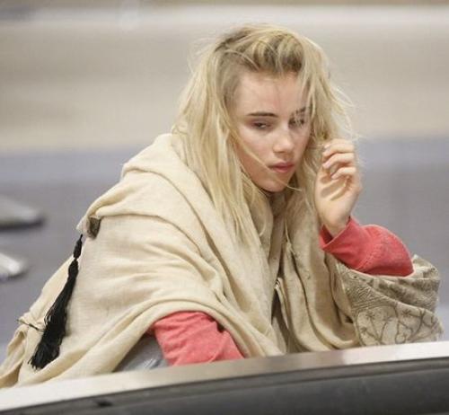 Знаменитости, которых трудно узнать без макияжа