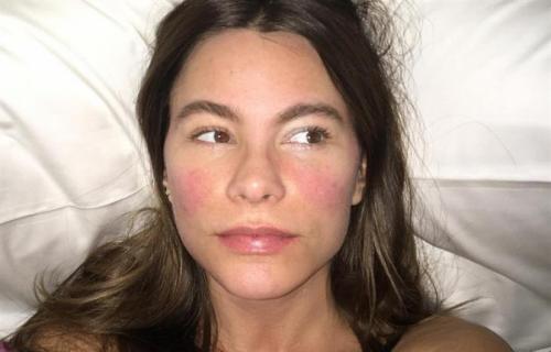 Знаменитости, которых трудно узнать без макияжа