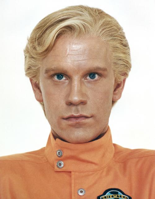 Знаменитые актеры с нестандартной внешностью