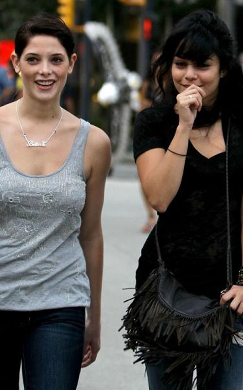 Совместные фото звездных красавиц