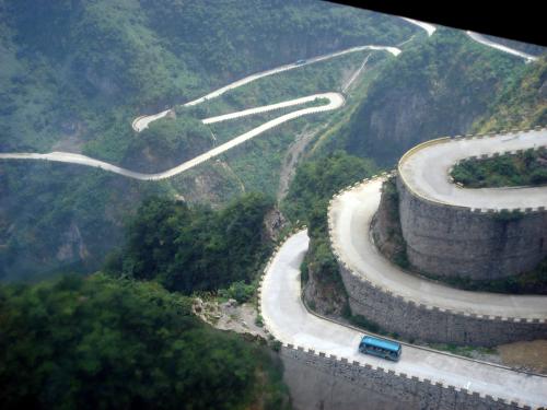 Дорога в небеса – самая страшная дорога Китая
