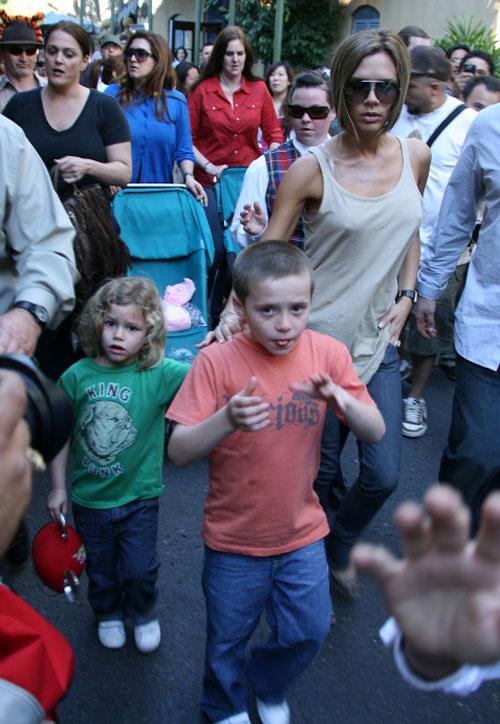 Снимки, которые звезды не хотели бы видеть в прессе-2