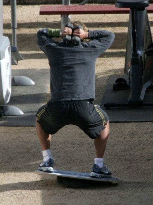 Снимки, которые звезды не хотели бы видеть в прессе-2