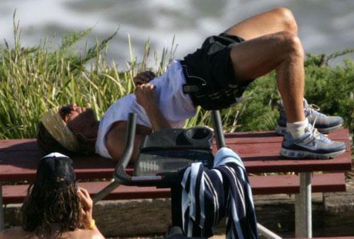 Снимки, которые звезды не хотели бы видеть в прессе-2