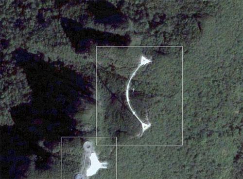 Мост в облаках открывает вид на архипелаг