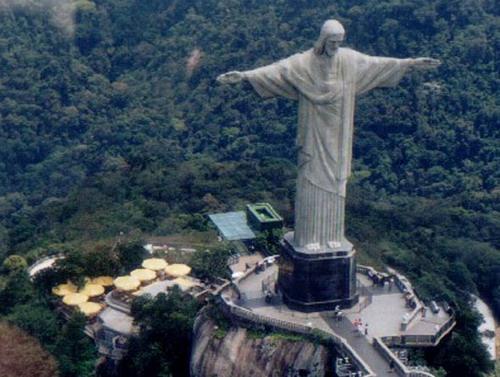Статуе Христа Спасителя – 75 лет !