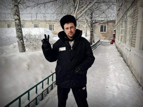 Тюрьма, наркотики, психушка: как сгорают звезды "Дома-2"