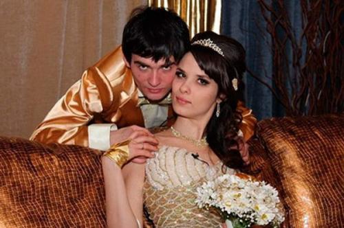 Тюрьма, наркотики, психушка: как сгорают звезды "Дома-2"