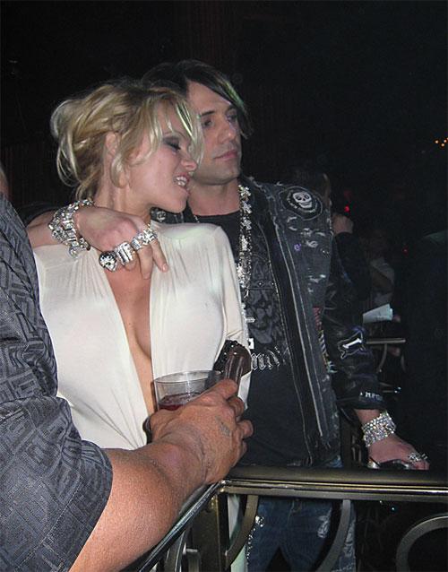 Памела Андерсон нанюхалась кокаина в Лас-Вегасе