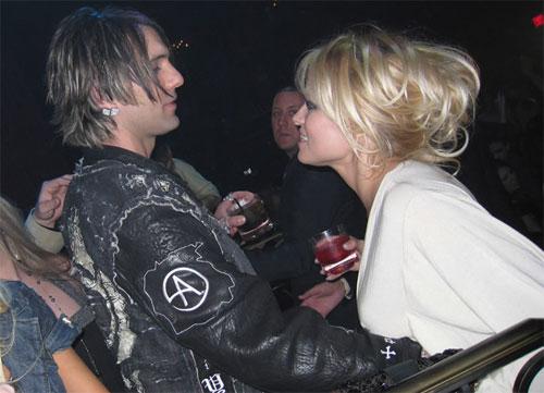 Памела Андерсон нанюхалась кокаина в Лас-Вегасе