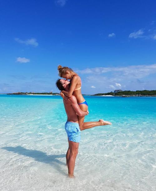 Море, солнце и роскошь: где и как проводят отпуск футболисты РФ