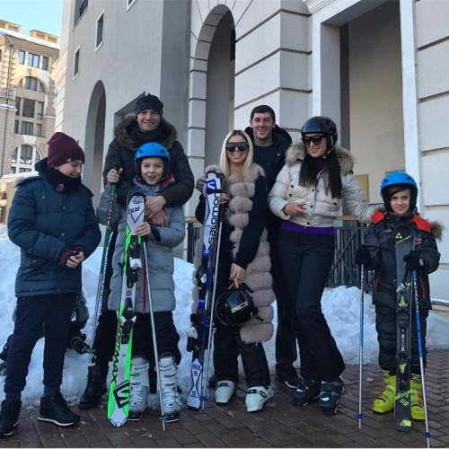 Море, солнце и роскошь: где и как проводят отпуск футболисты РФ