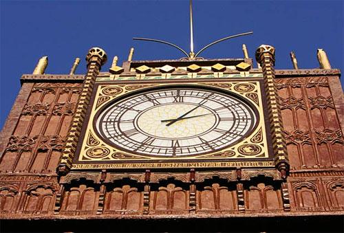 Итальянские кондитеры построили шоколадный Биг Бен