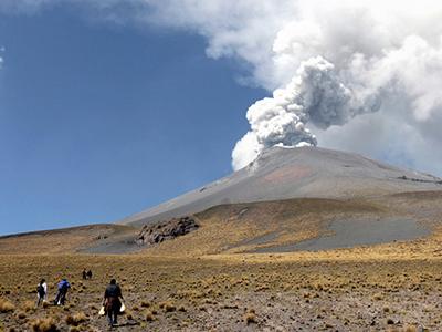 Вулканическая активность в 2012 году