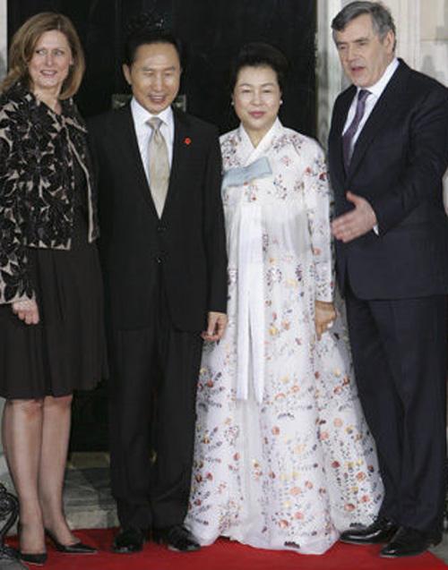 Первые леди вышли в большой свет