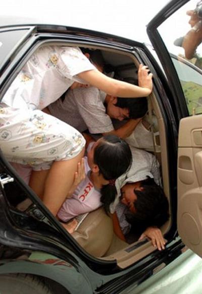 Набить машину до отказа за