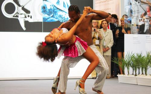 Тверк, вальс и другие самые "развратные" танцы мира
