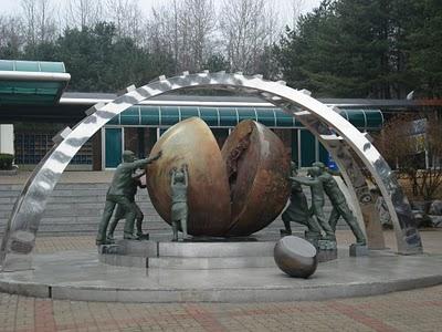 Топ-10 самых необычных границ мира