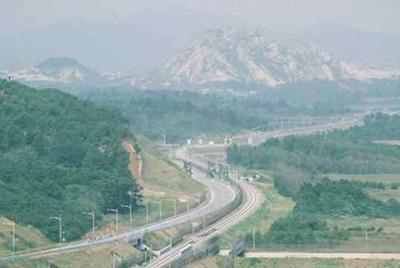 Топ-10 самых необычных границ мира