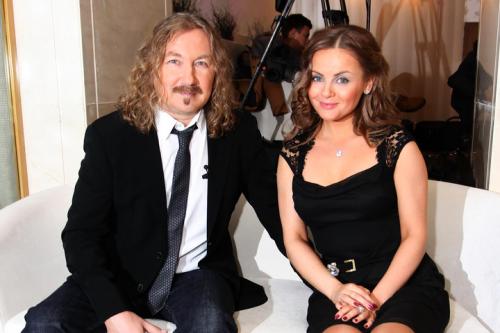 На ком женятся престарелые знаменитости