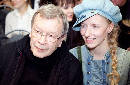 На ком женятся престарелые знаменитости