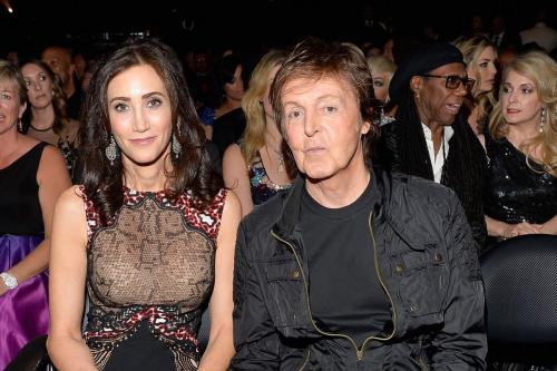 На ком женятся престарелые знаменитости