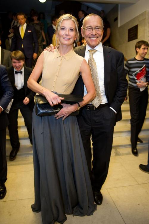 На ком женятся престарелые знаменитости