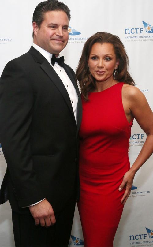 Звезды встречаются, звезды расходятся: свадьбы и разводы 2016