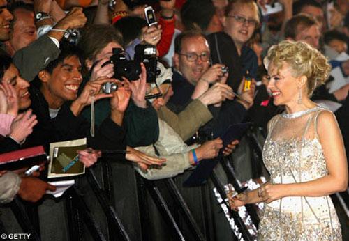 Кайли Миноуг появилась в платье на миллион