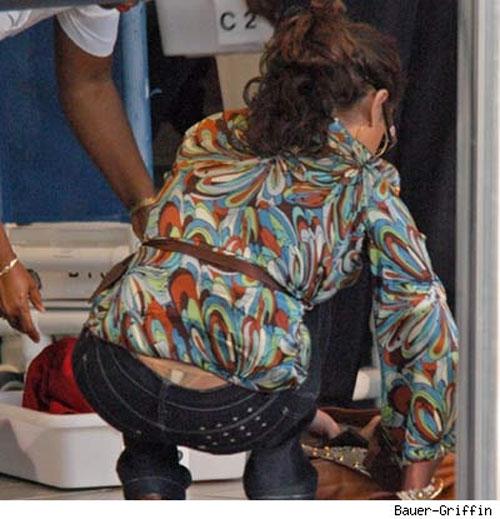 Звезды в стрингах: одетые по самое не могу