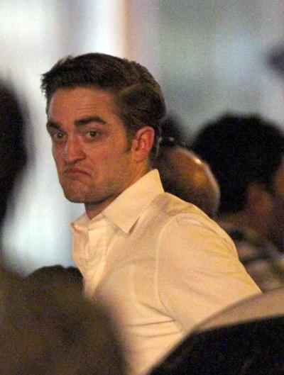 Роберт Паттинсон получил тортом в лицо