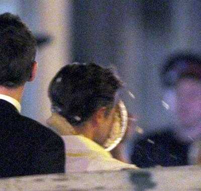 Роберт Паттинсон получил тортом в лицо