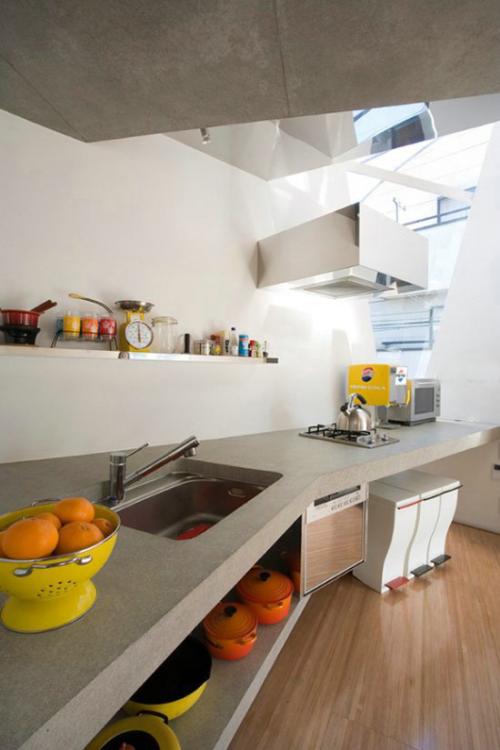 В Токио выстроили миниатюрный дом