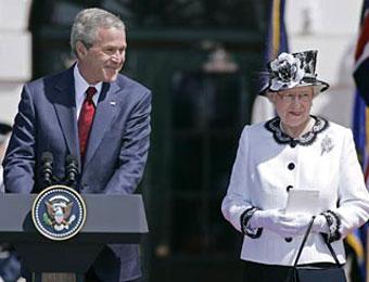 Президент США состарил Елизавету II на 150 лет