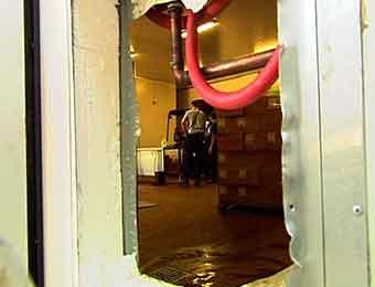 Воры оставили полиции поздравление с Рождеством