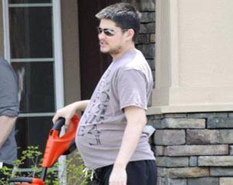 Первый в мире беременный мужчина рассказал о своих ощущениях