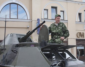 В Петербурге из броневика сделали такси